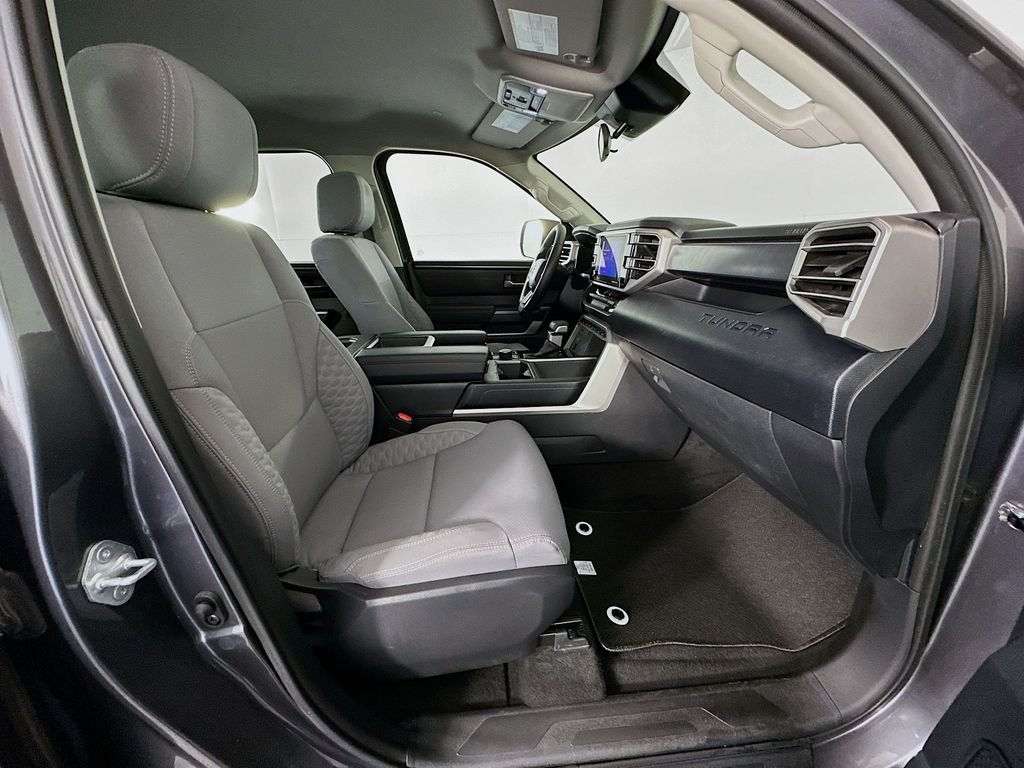 2024 Toyota Tundra SR5 - Photo 28