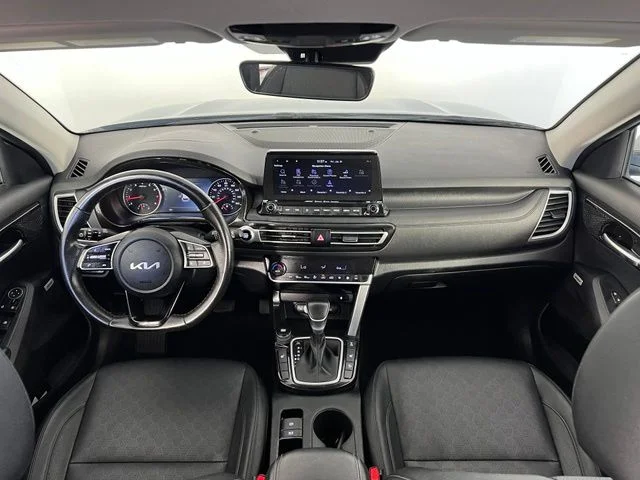 Used 2023 Blue Kia SX image 31