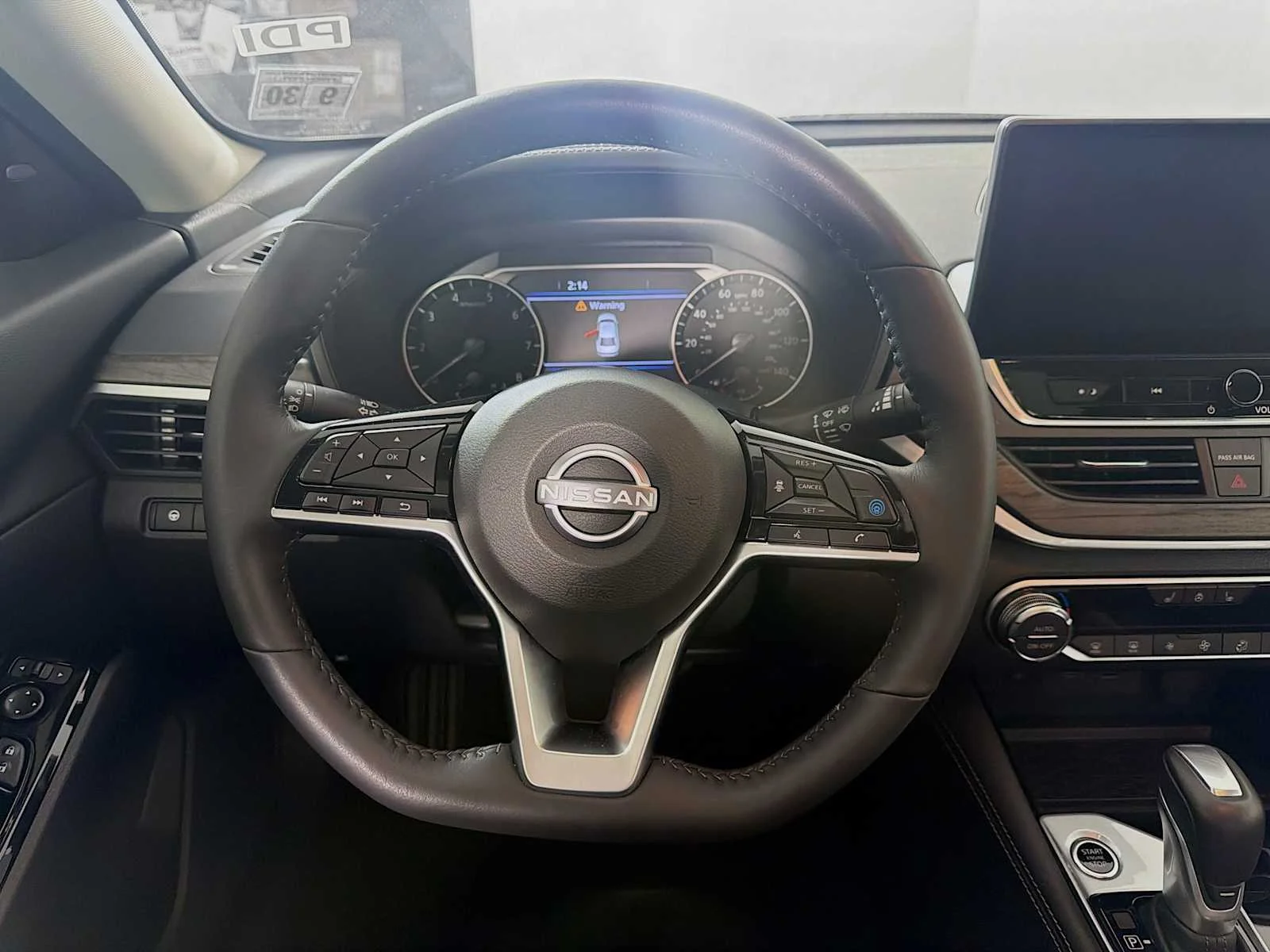 Certified Used 2025 Pearl White Tricoat Nissan SL image 9