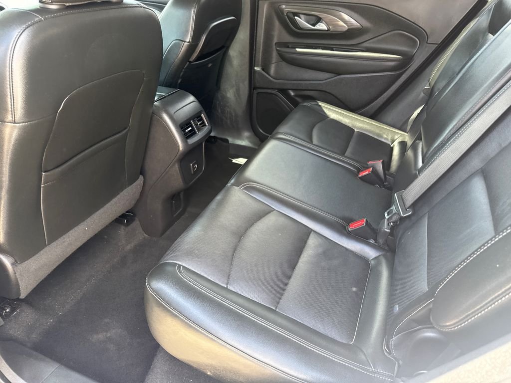 Used 2022 White GMC SLT image 16