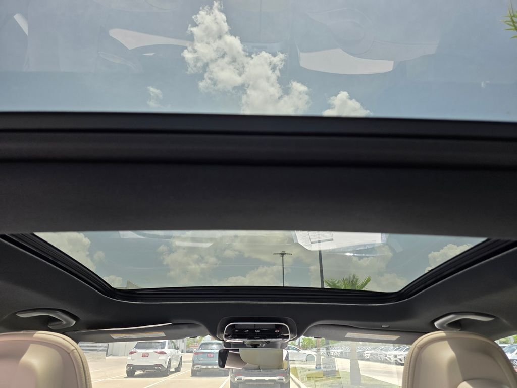 New 2026 Polar White Mercedes-Benz C 300 image 29