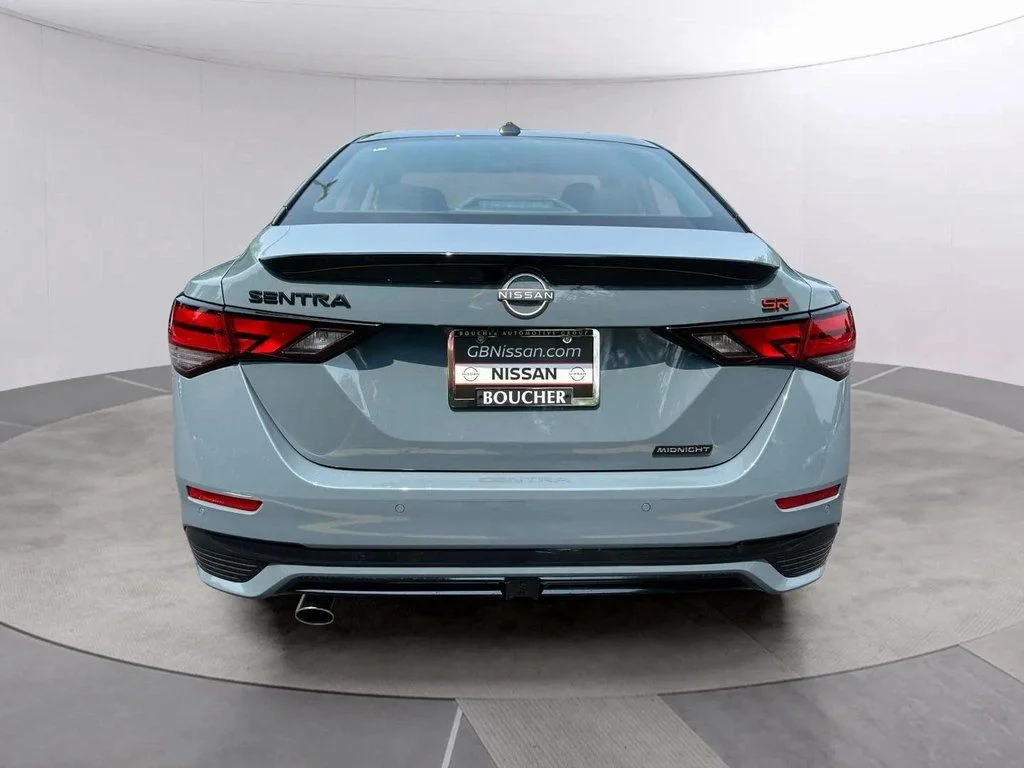 New 2025 Atlantic Gray Metallic/Super Black Nissan SR image 4