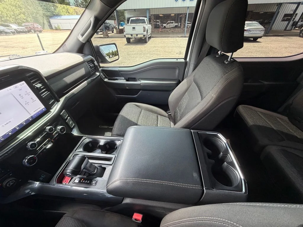 Used 2022 White Ford XLT image 5