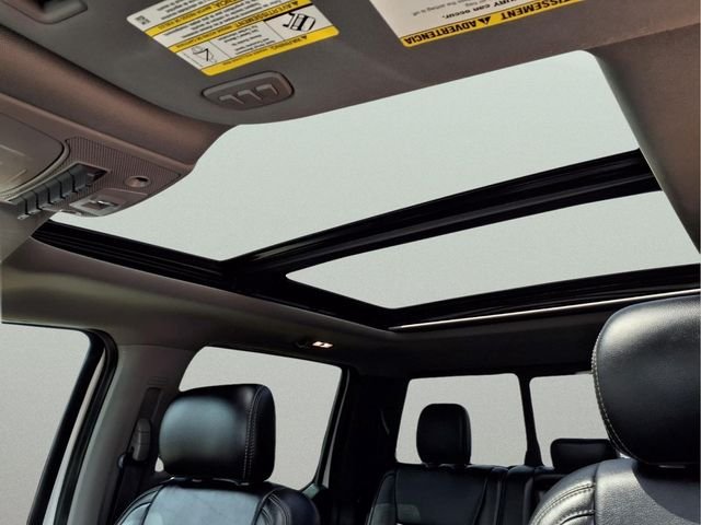 Used 2020 White Ford Lariat image 19