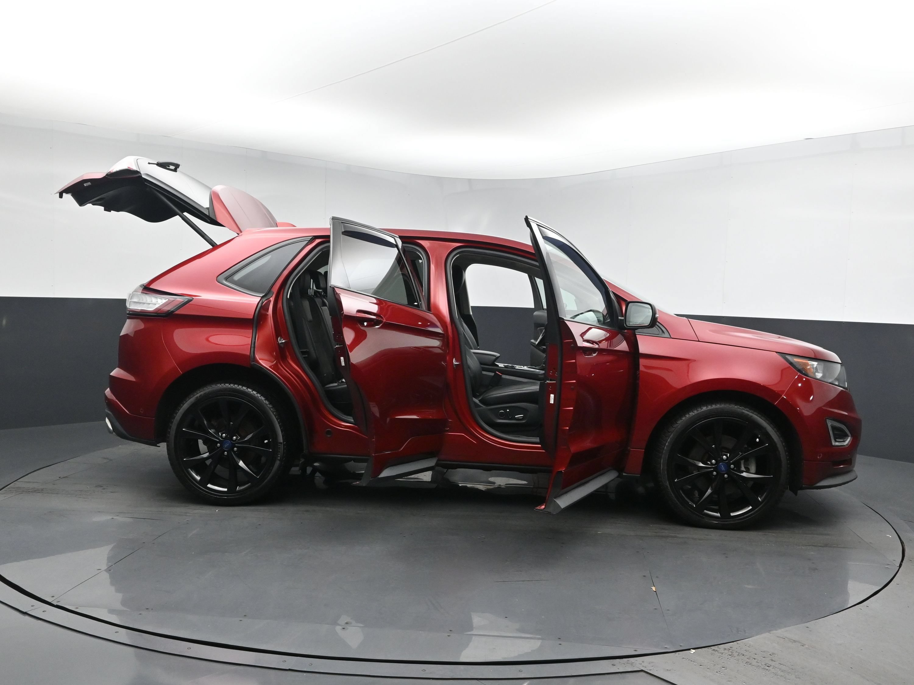 Used 2016 Red Ford Sport image 24