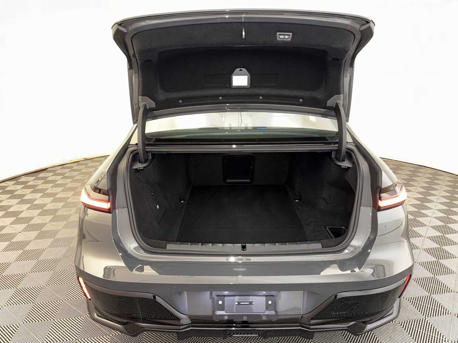 2026 BMW i7 60 - Photo 22