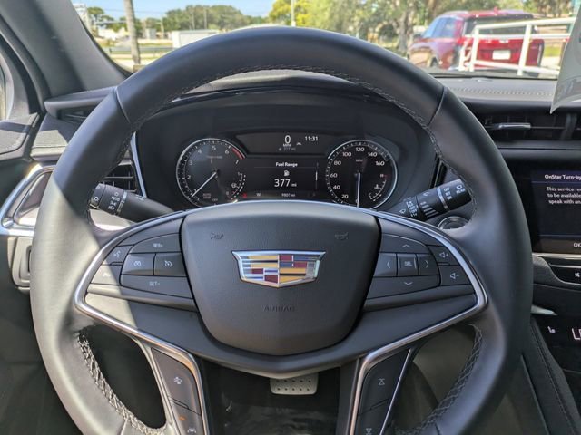 Certified Used 2025 Crystal White Tricoat Cadillac Luxury image 29
