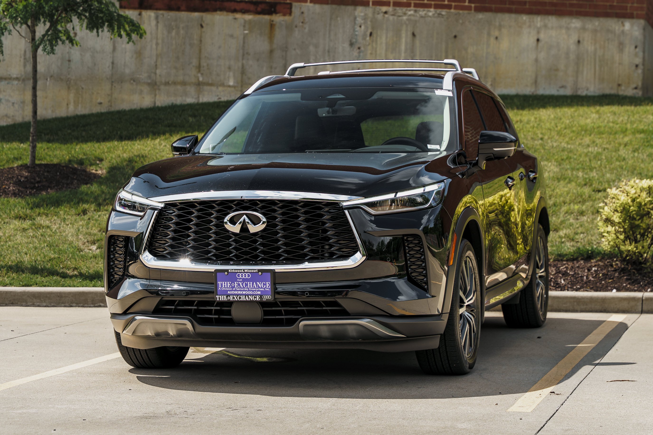 Used 2024 Mineral Black INFINITI SENSORY image 7