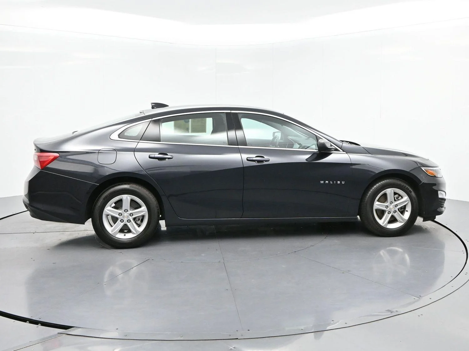 Used 2023 Dark Ash Metallic Chevrolet LT image 8