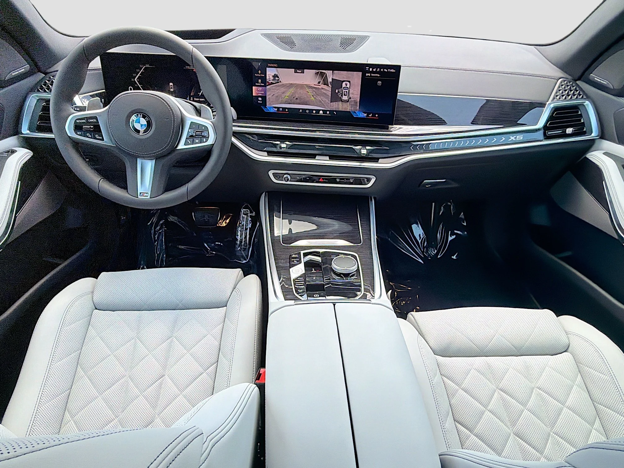 New 2026 Mineral White Metallic BMW xDrive40i image 15