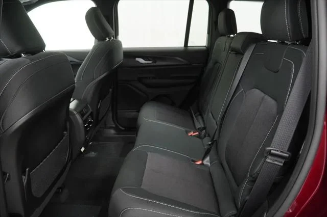 New 2026 Velvet Red Pearl-Coat Exterior Paint Jeep Laredo X image 17