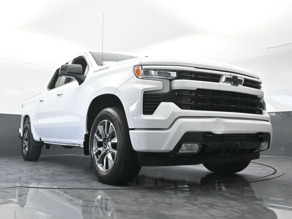 Used 2023 Summit White Chevrolet RST image 63