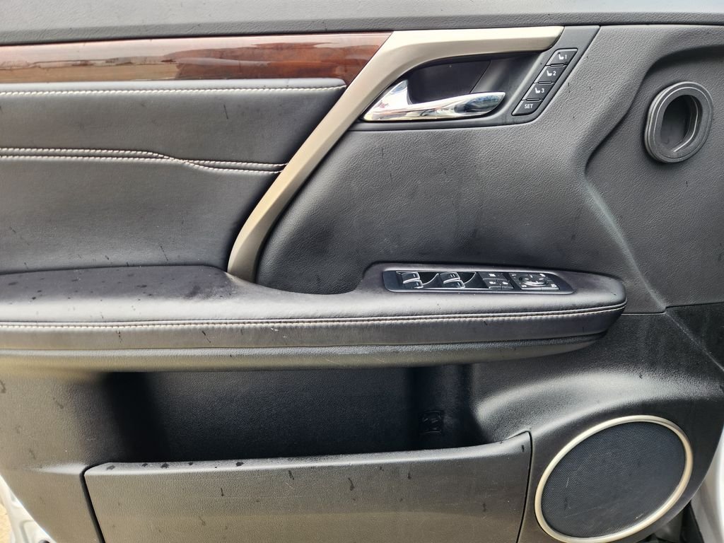 Used 2016 Silver Lexus 350 image 20