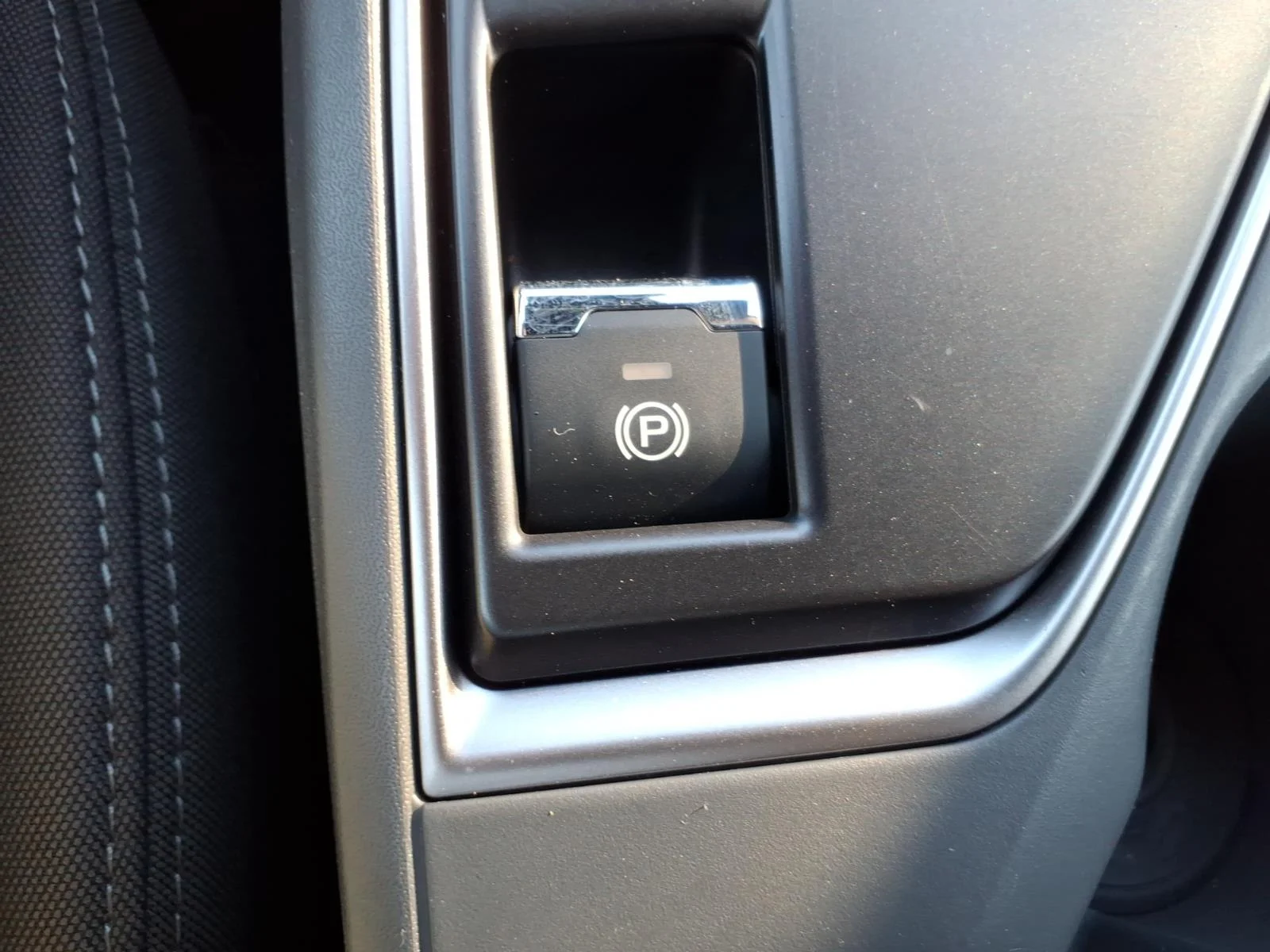 Used 2024 WHITE Subaru Premium image 20