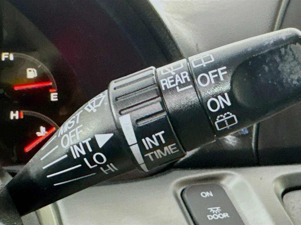Used 2007 Nimbus Gray Metallic Honda Touring image 14