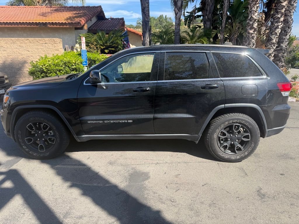 Used 2022 Black Jeep Laredo X image 3