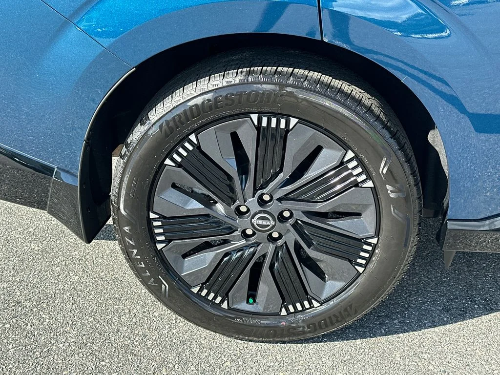 Used 2026 Blue Nissan Platinum image 17