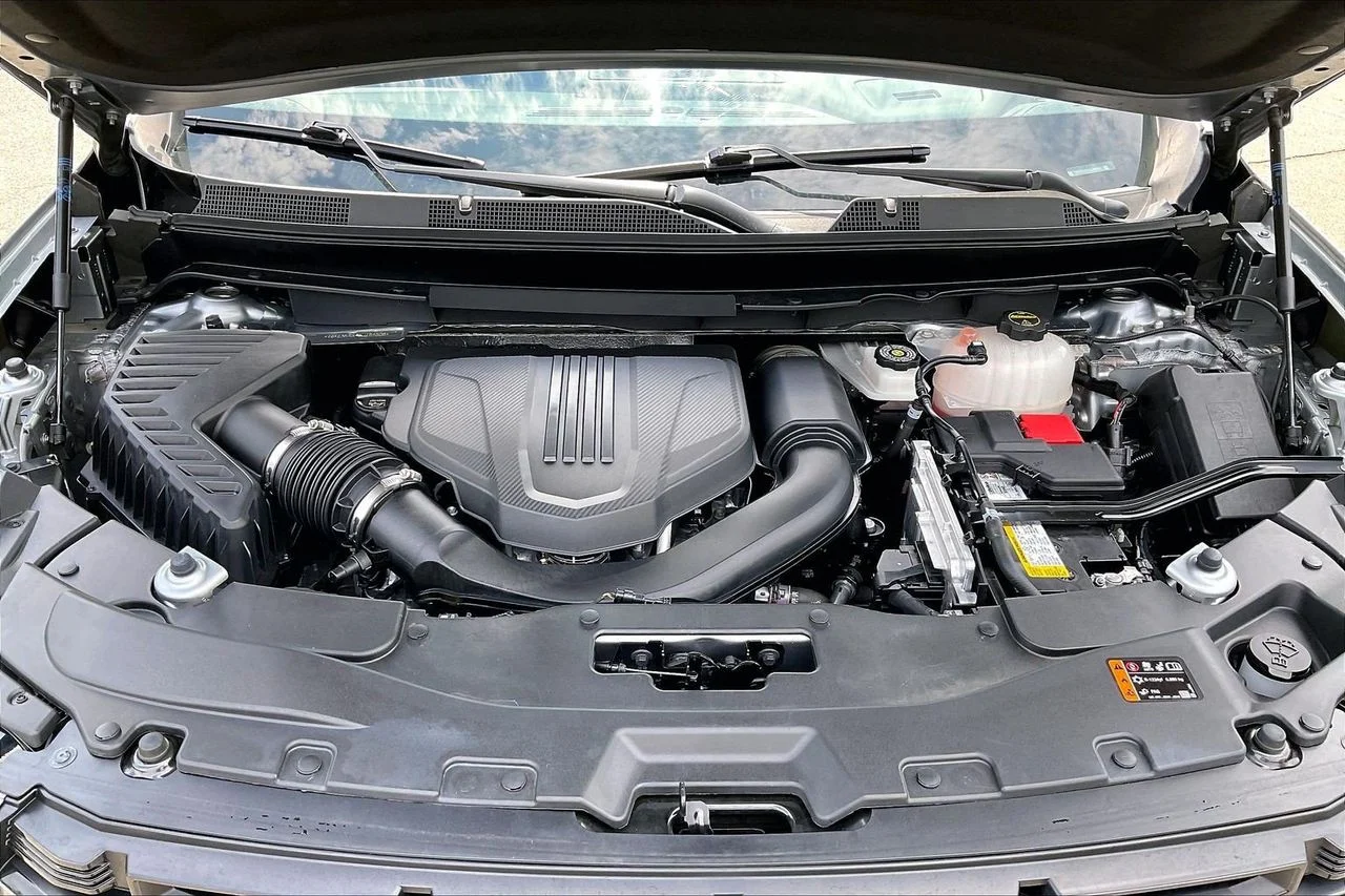 Certified Used 2025 Silver GMC Elevation image 38