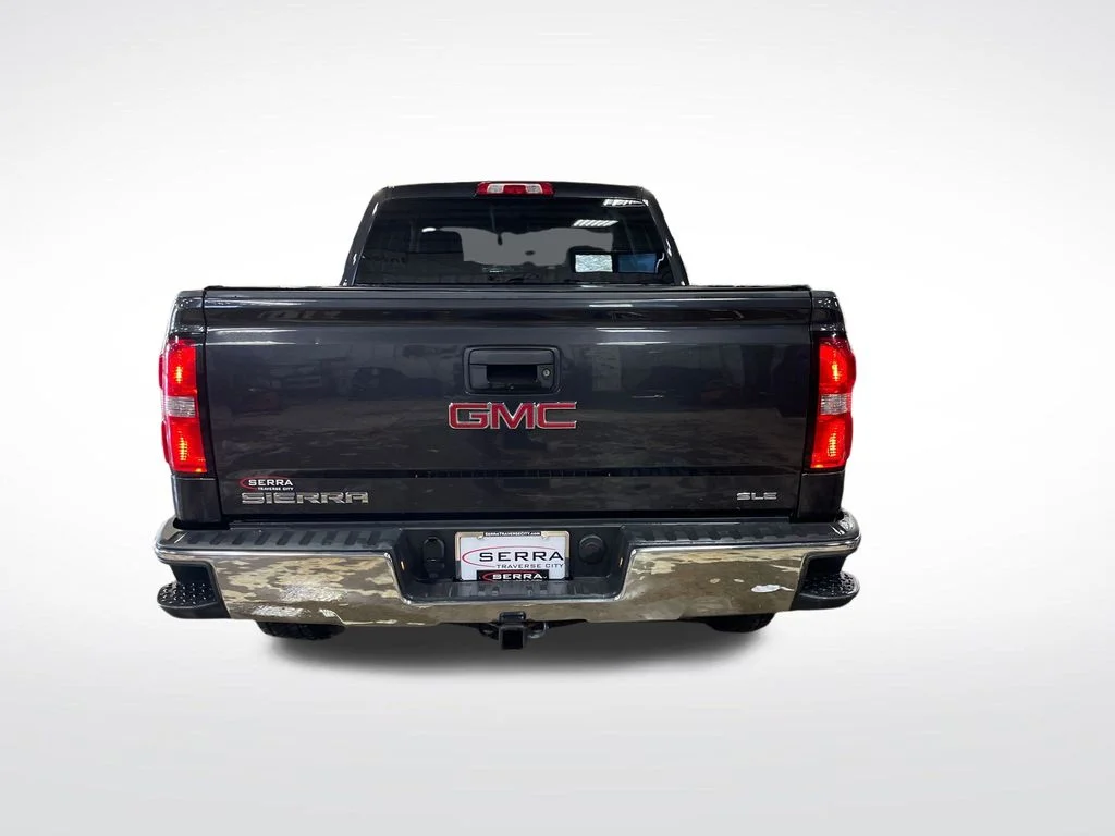 Used 2016 Silver GMC SLE image 4