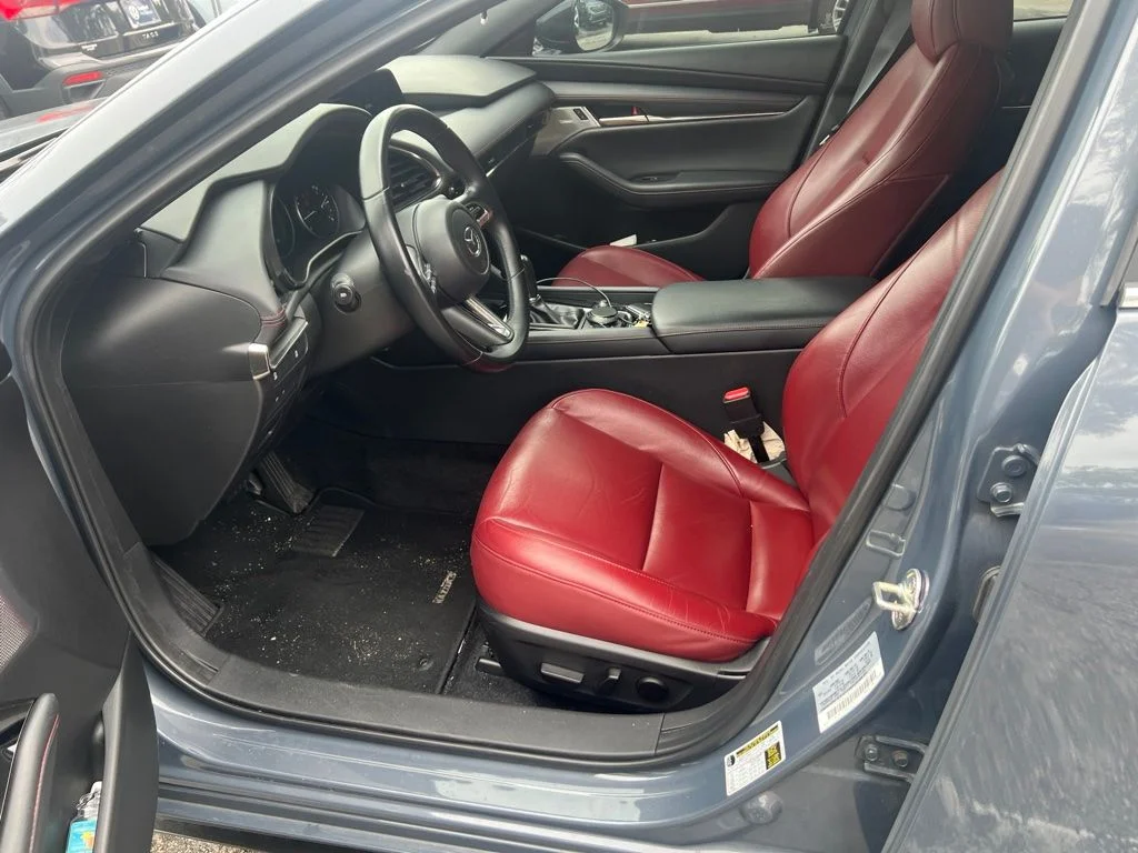Used 2022 Gray Mazda Carbon Edition image 5