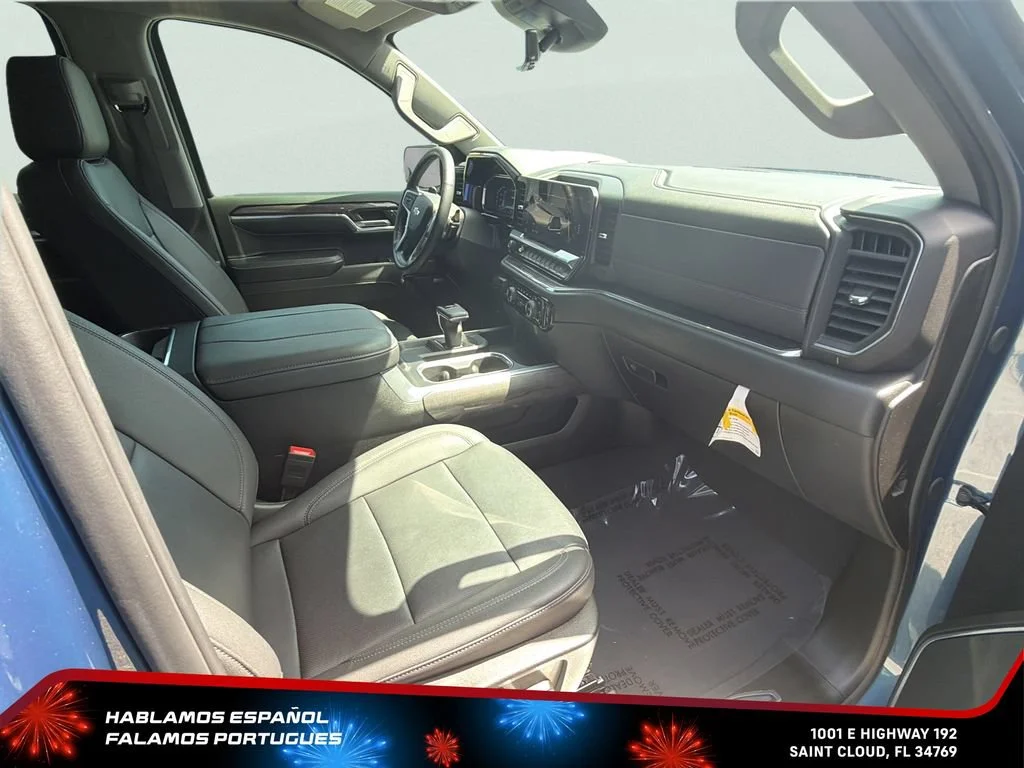 Used 2024 Lakeshore Blue Metallic Chevrolet LTZ image 29