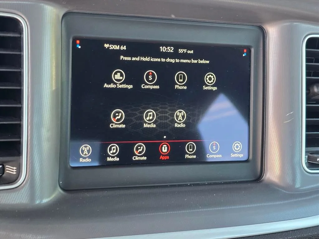 Used 2022 White Dodge SXT image 19