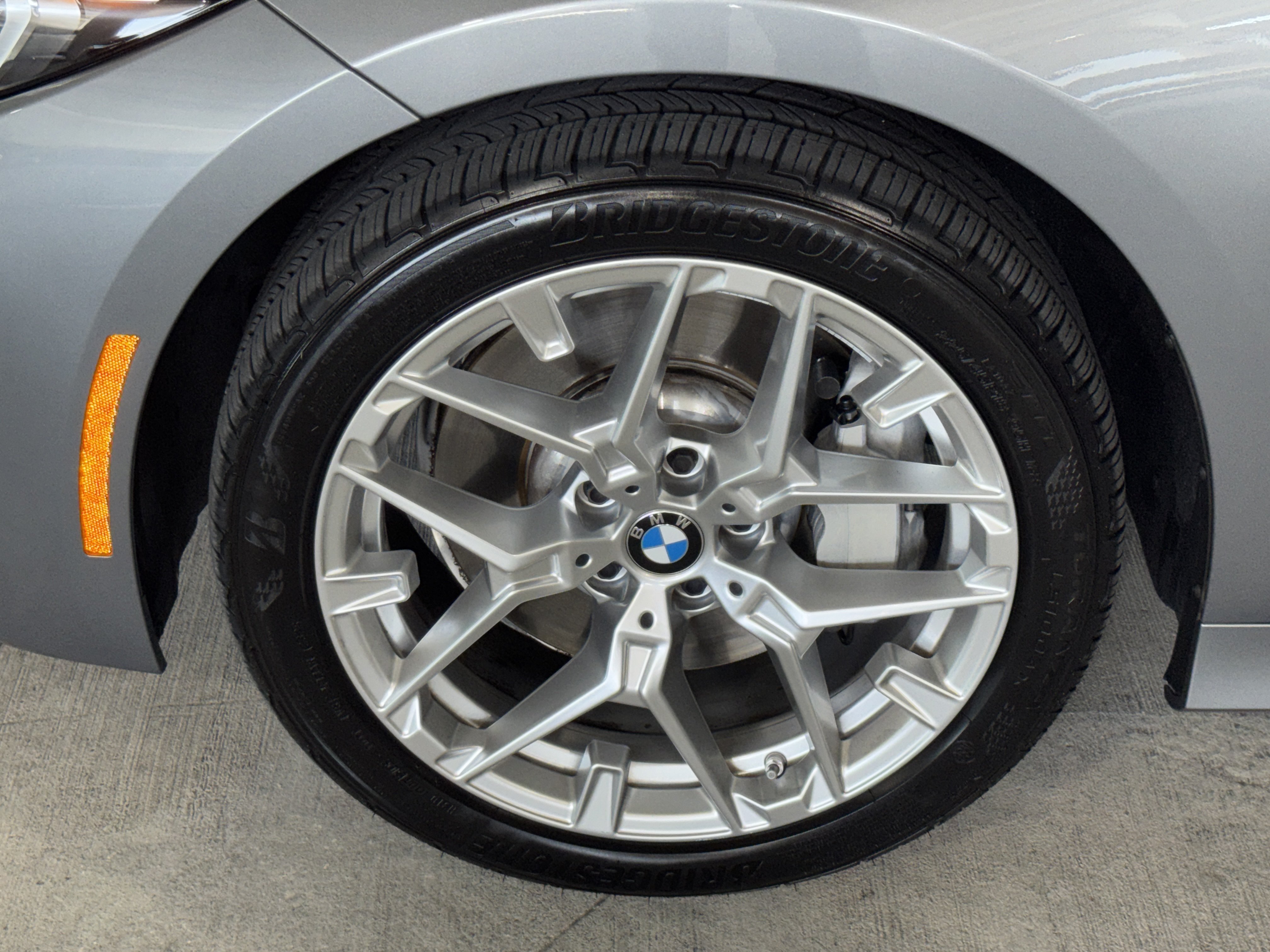 Used 2025 Skyscraper Grey Metallic BMW 330i image 36