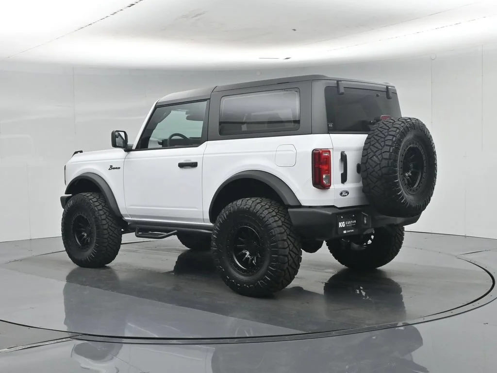 New 2026 Oxford White Ford Base image 6