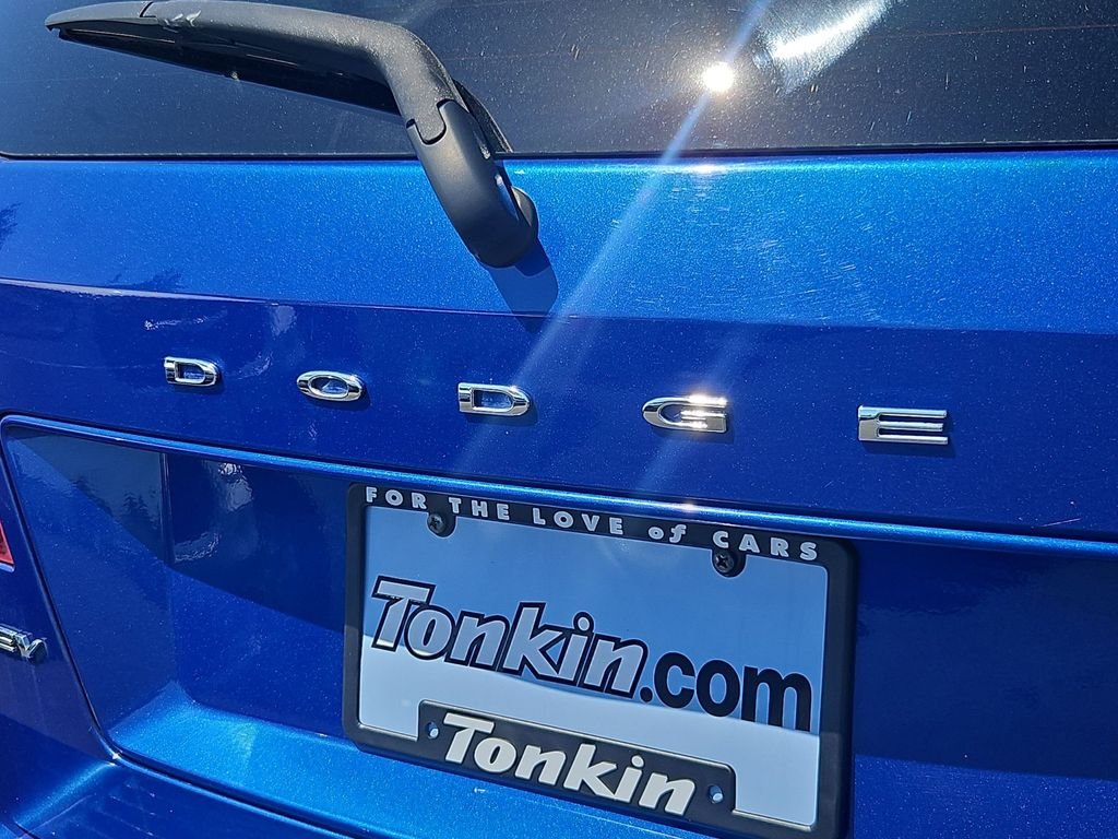 Used 2015 Blue Dodge SXT image 24
