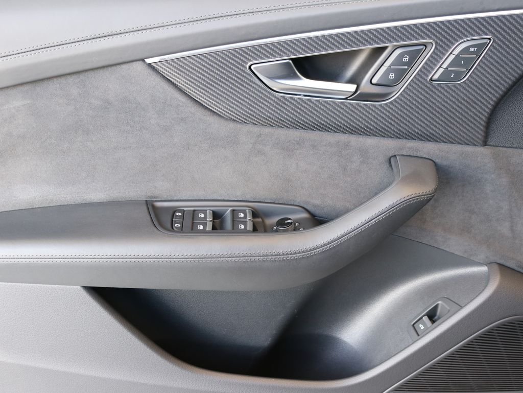 2023 Audi RS Q8 Base - Photo 13