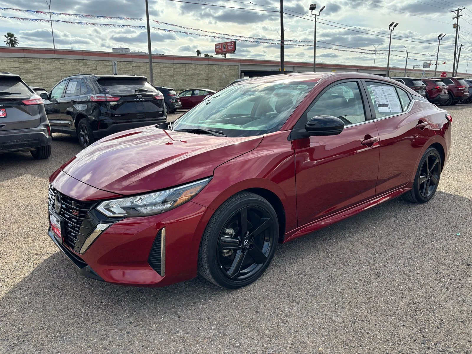 2024 Nissan Sentra SR - Photo 3