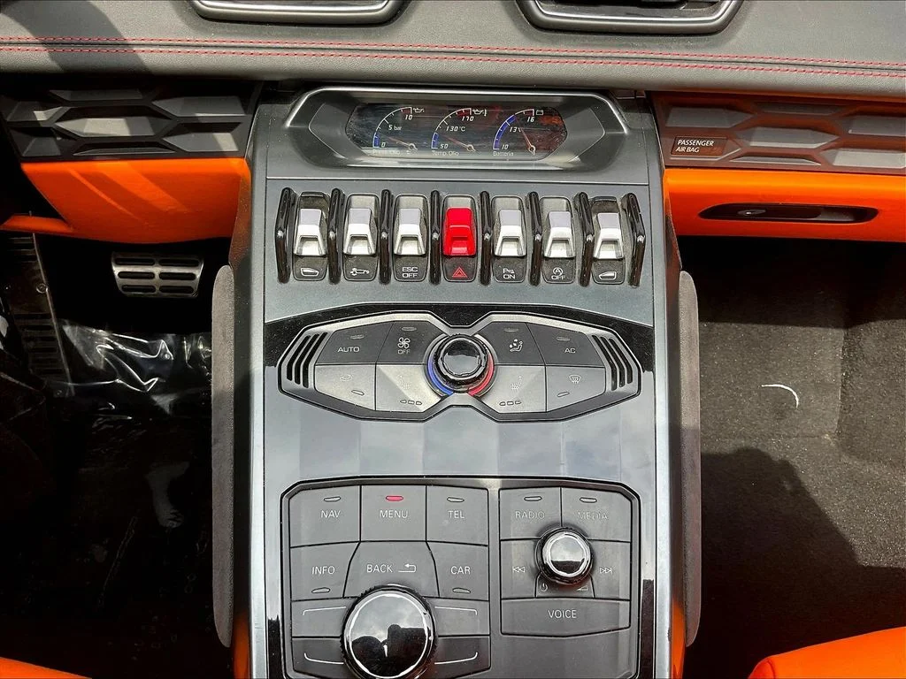 Used 2019  Lamborghini LP580-2S image 14
