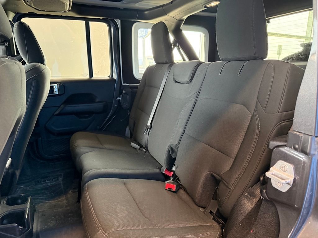 Used 2018 Gray Jeep Unlimited Sahara image 13
