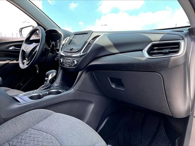 Used 2024 Summit White Chevrolet LT image 14