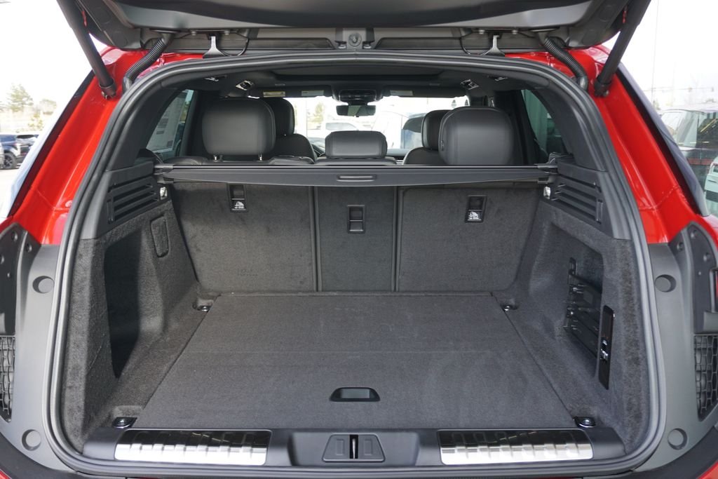 New 2025 Firenze Red Land Rover Dynamic SE image 31