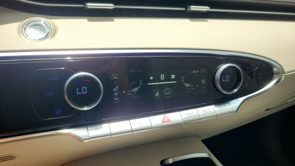 Used 2025 Black Genesis 3.5T Sport image 18
