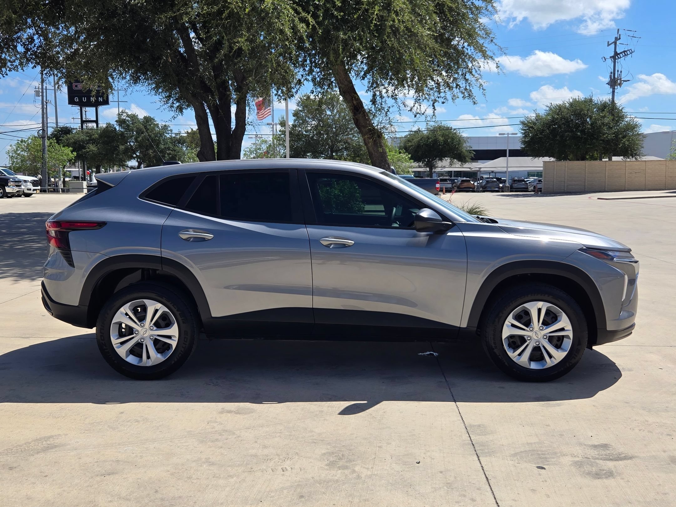Used 2025 Sterling Gray Metallic Chevrolet LS image 8
