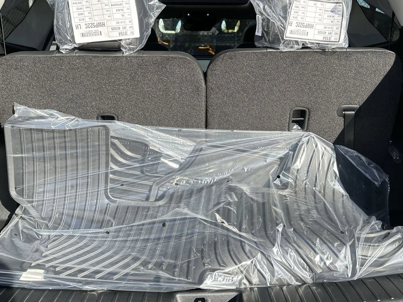 New 2026 Glacial White Pearl Kia EX image 22