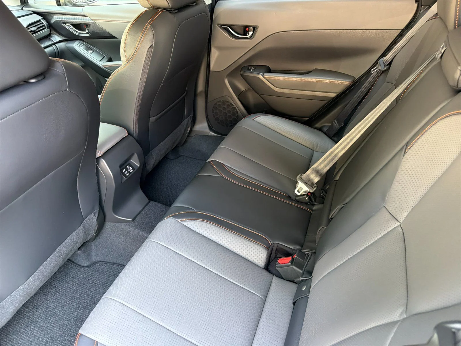 New 2026 MAGNETITE GRAY PEARL Subaru Limited Hybrid image 12
