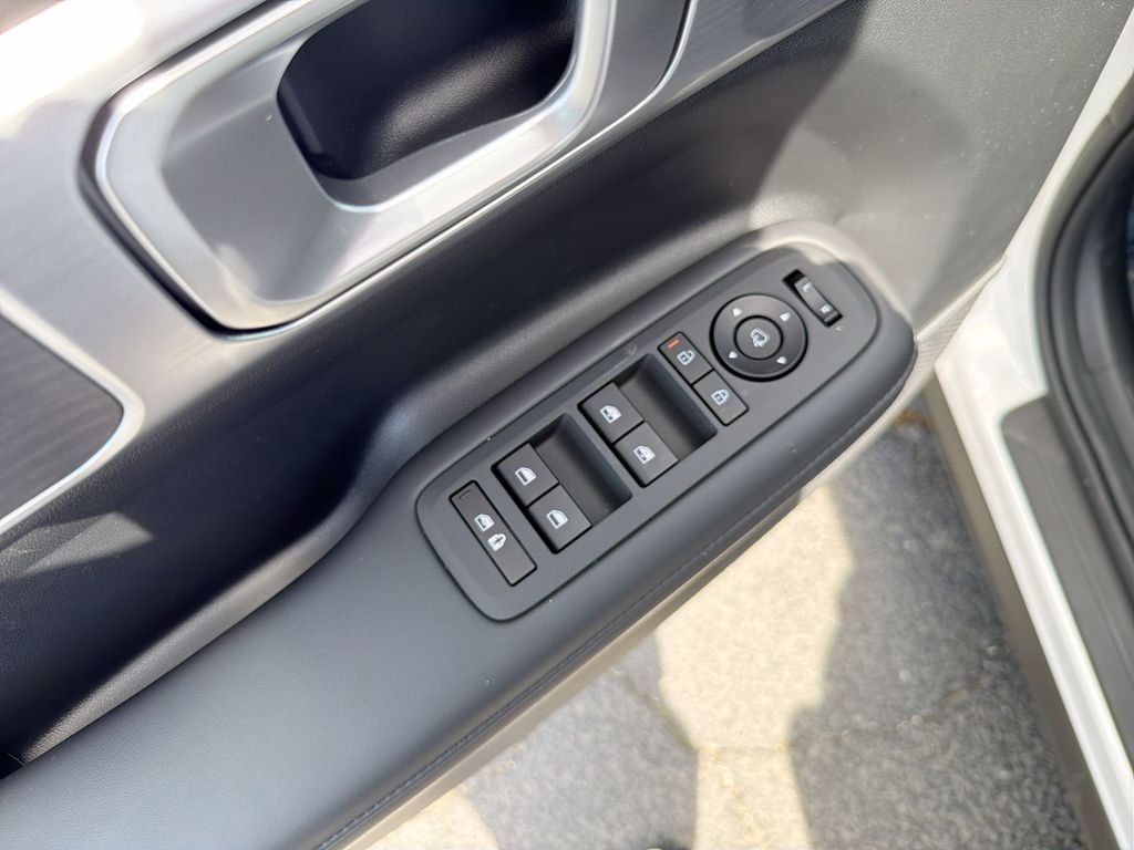 New 2026 White Hyundai Limited AWD image 15