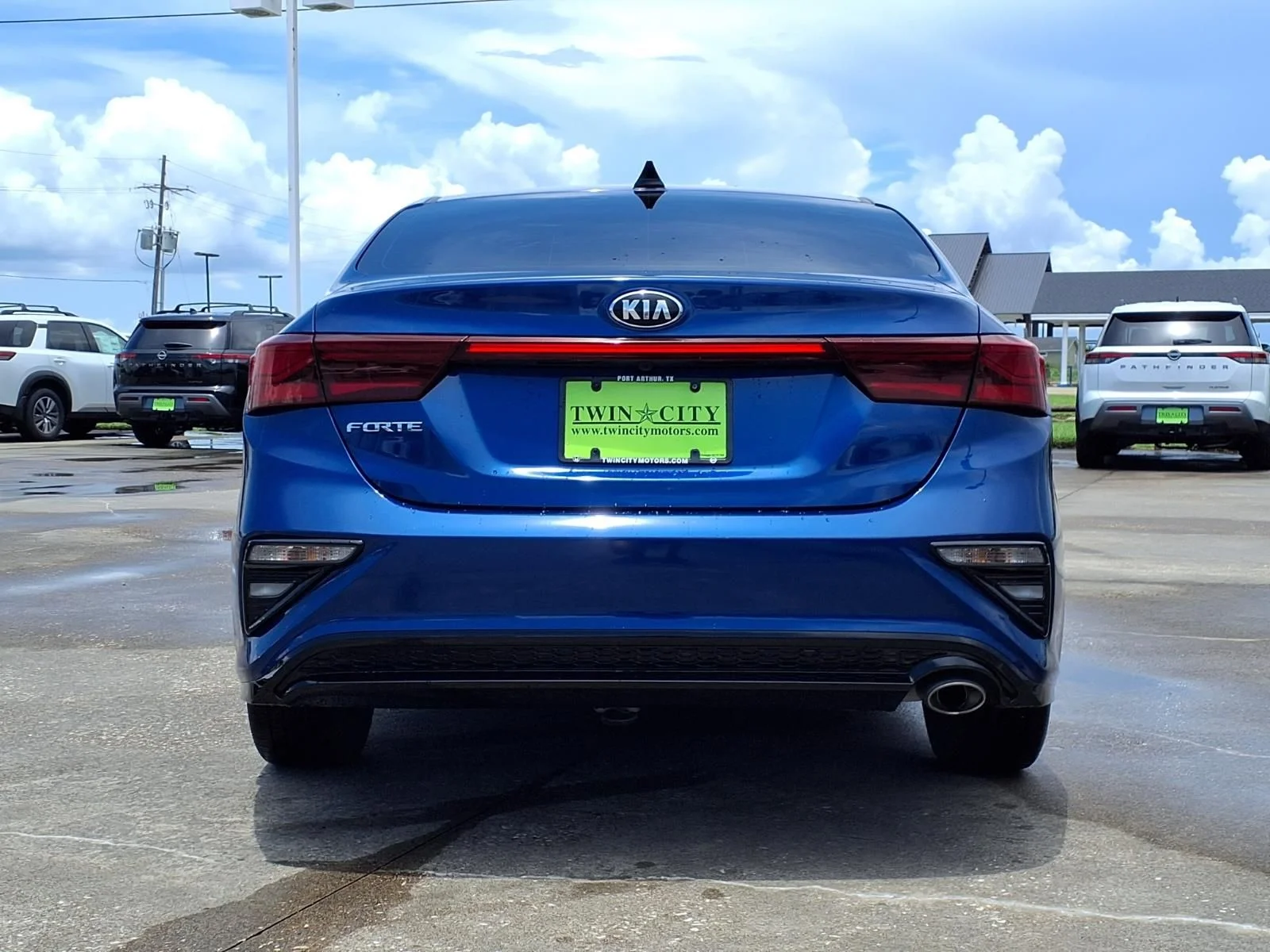 Certified Used 2021 Blue Kia LXS image 4
