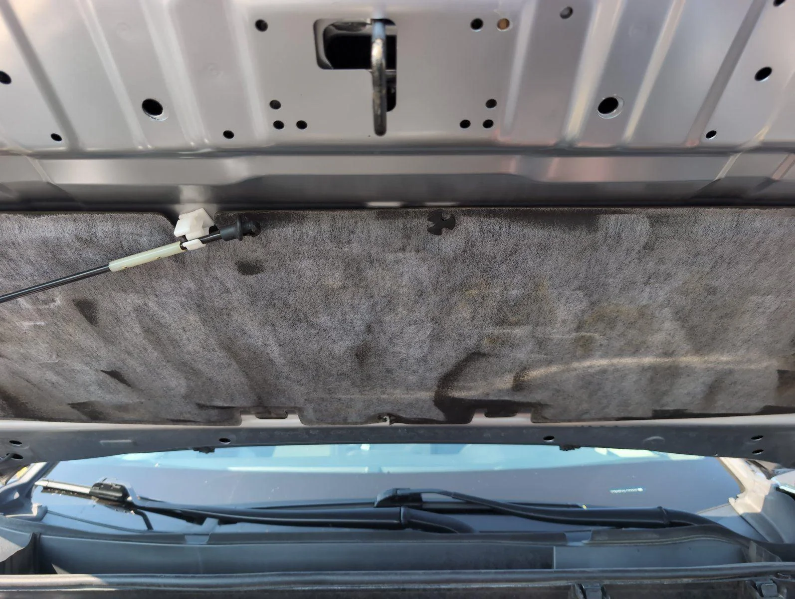 Used 2020 Silver Sky Metallic Toyota XLE image 15