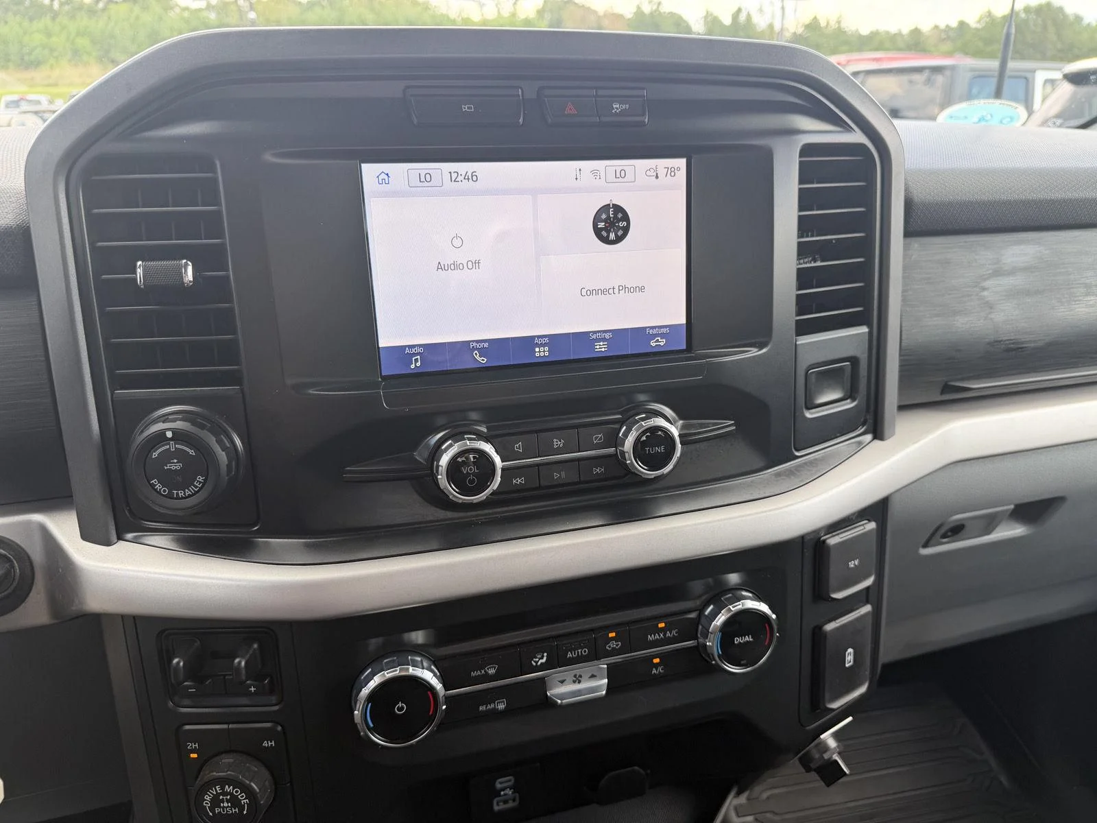 Used 2022 Oxford White Ford XLT image 11