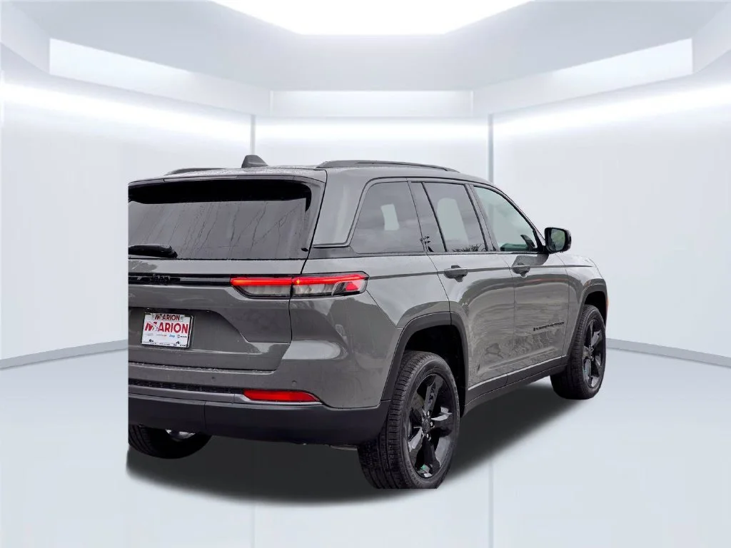 New 2027 Gray Jeep Limited image 40