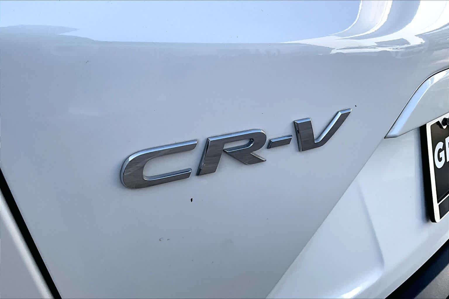 Used 2018 White Diamond Pearl Honda EX image 31