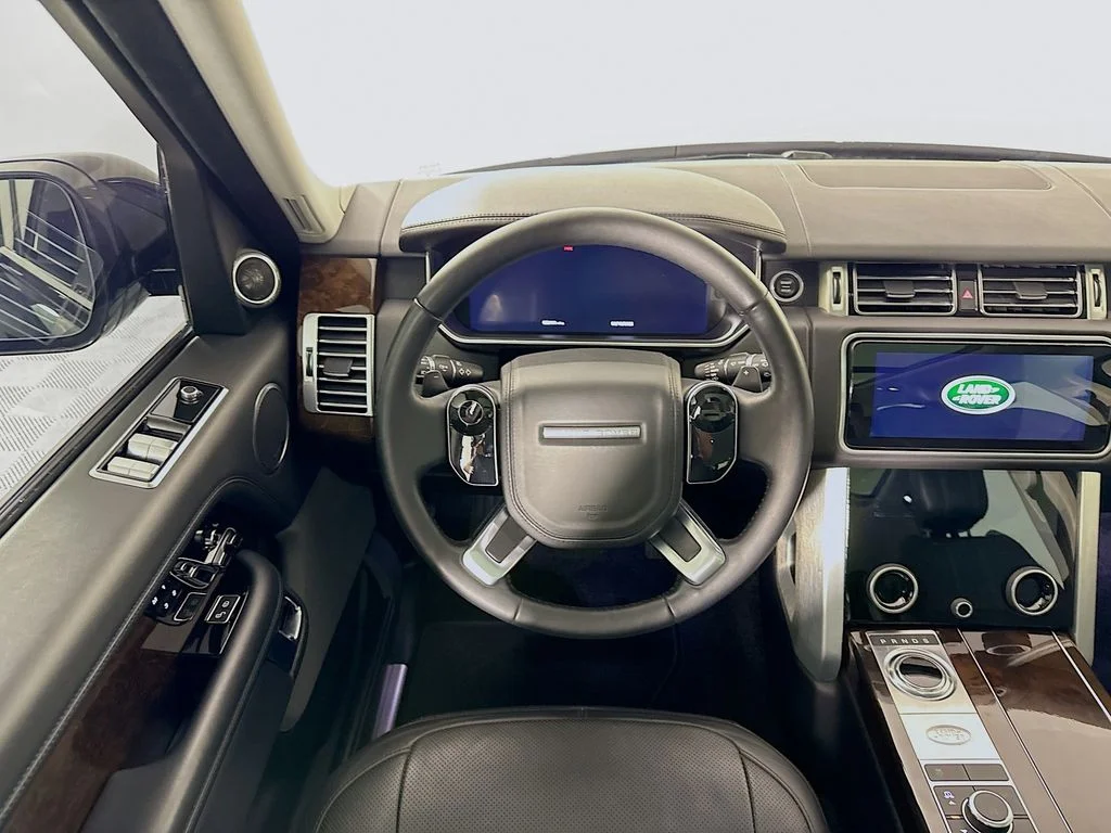 Used 2020  Land Rover HSE image 24