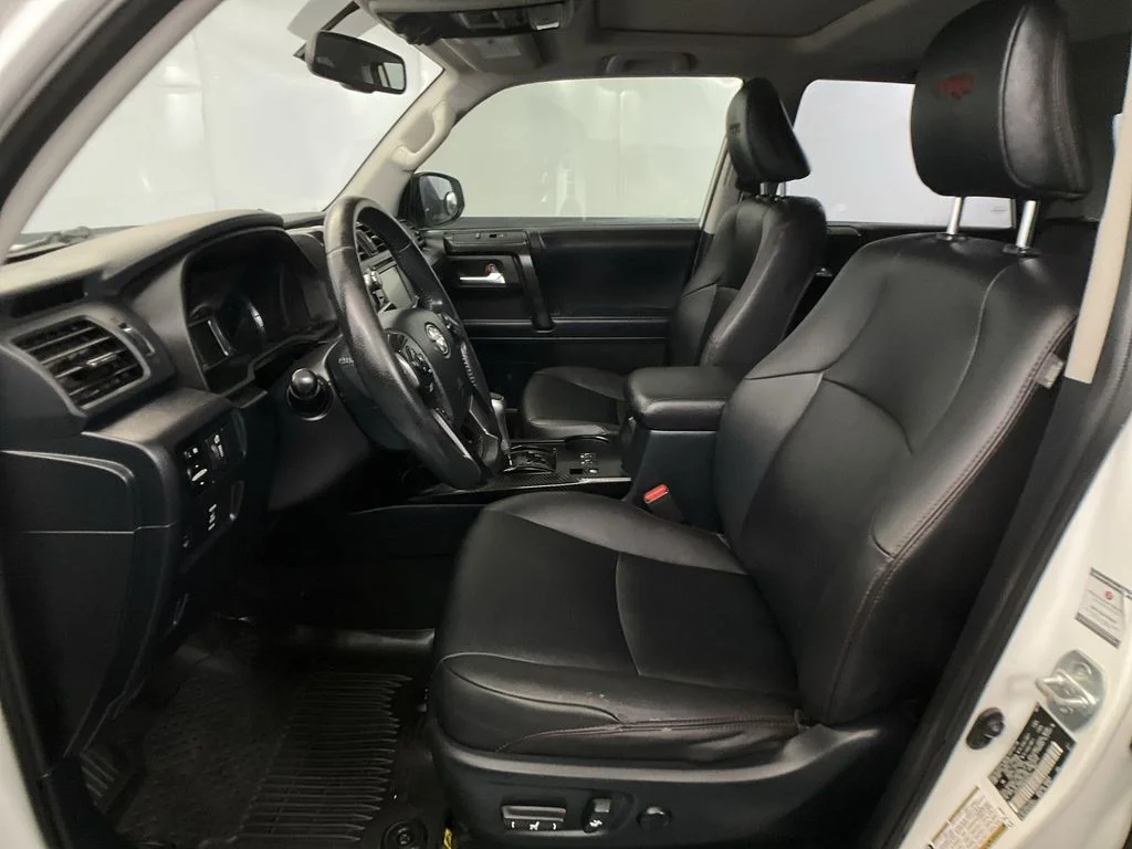 Used 2019 Super White Toyota TRD Off-Road Premium image 31