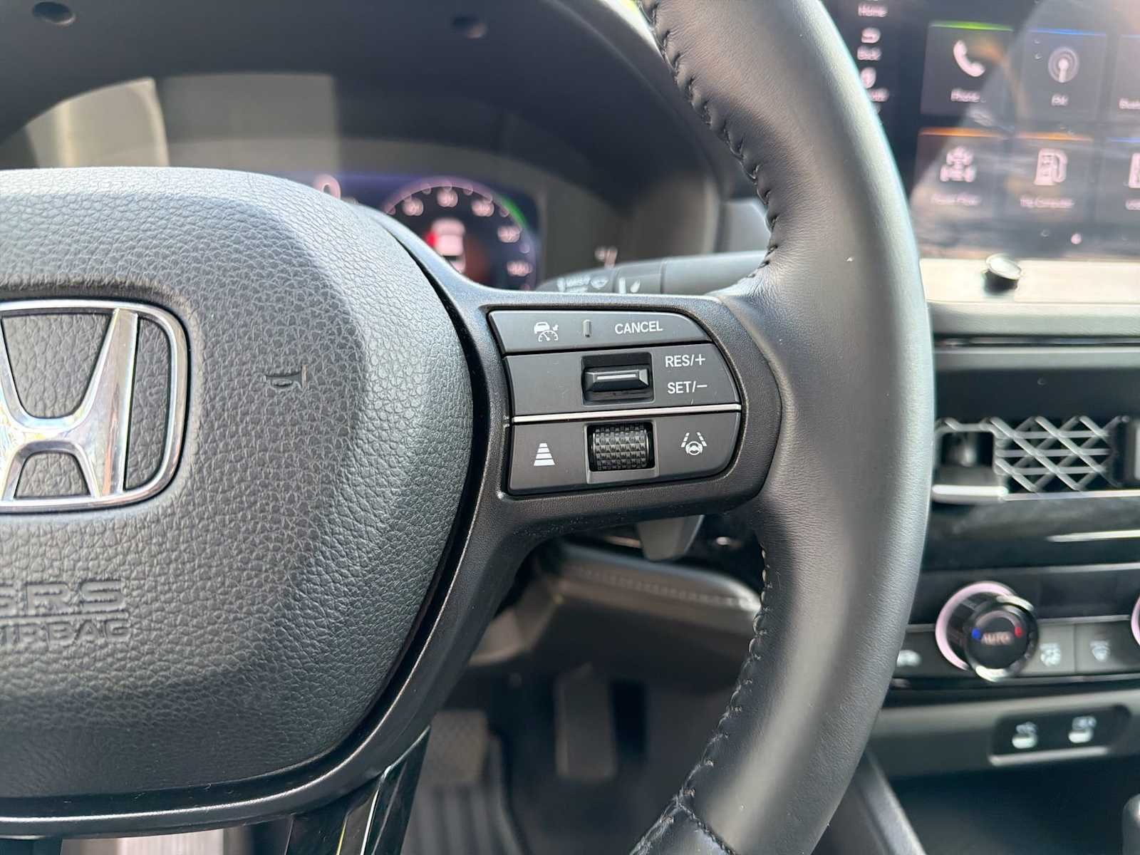 2023 Honda Accord Hybrid EX-L - Photo 26