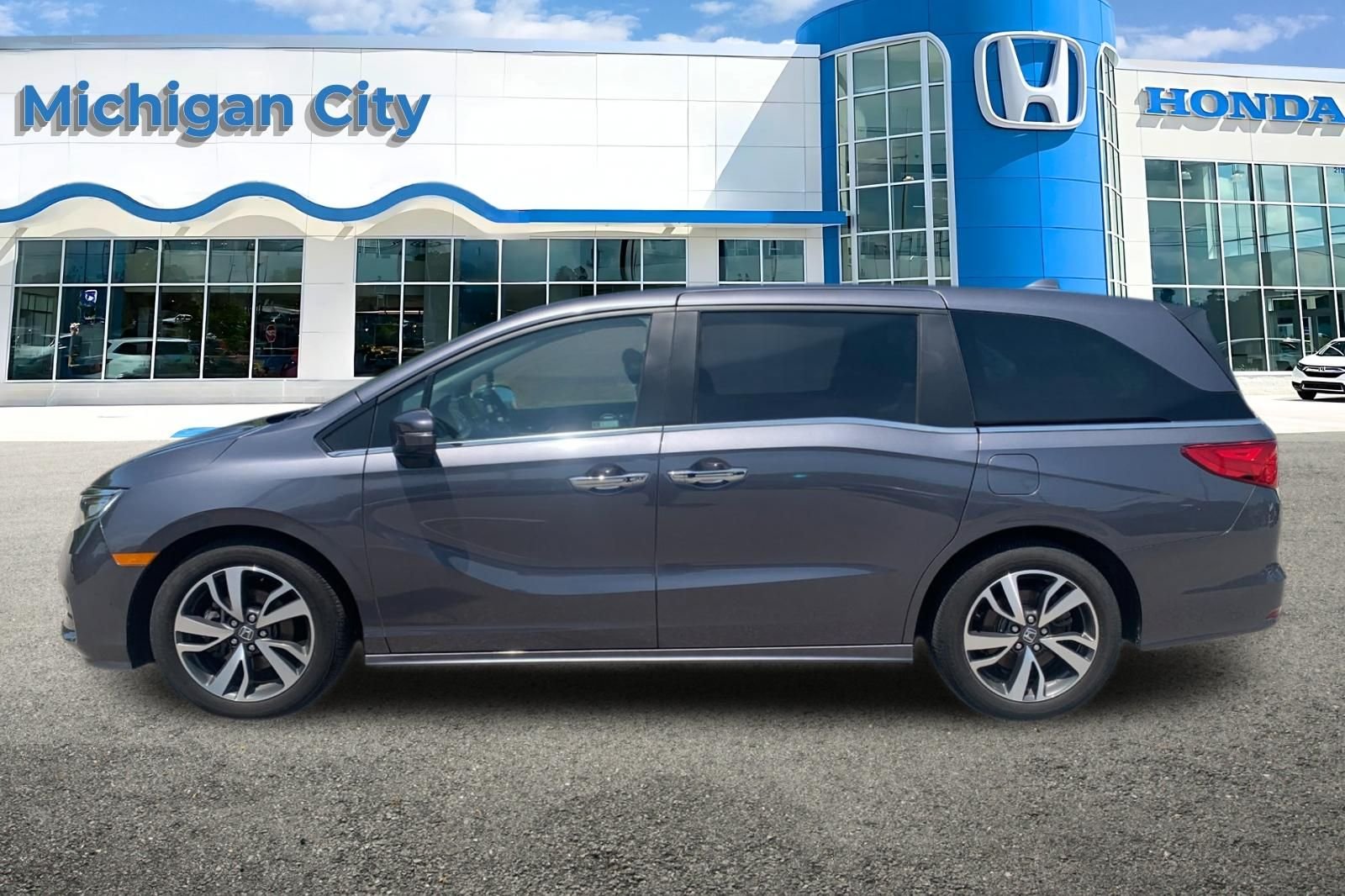 Certified Used 2024 Gray Honda Touring image 2