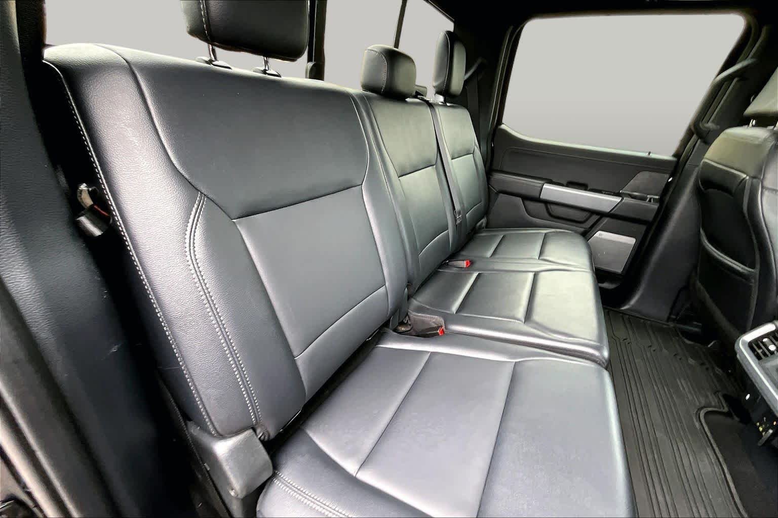 Certified Used 2025 Blue Ford XLT image 20